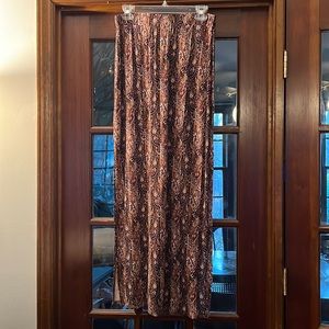 Patterned Maxi skirt with slits on both sides